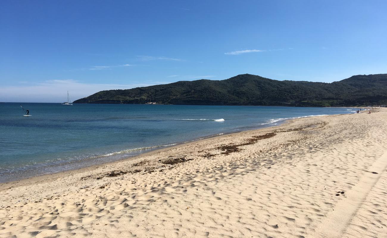 Photo de Playa de Getares avec sable lumineux de surface