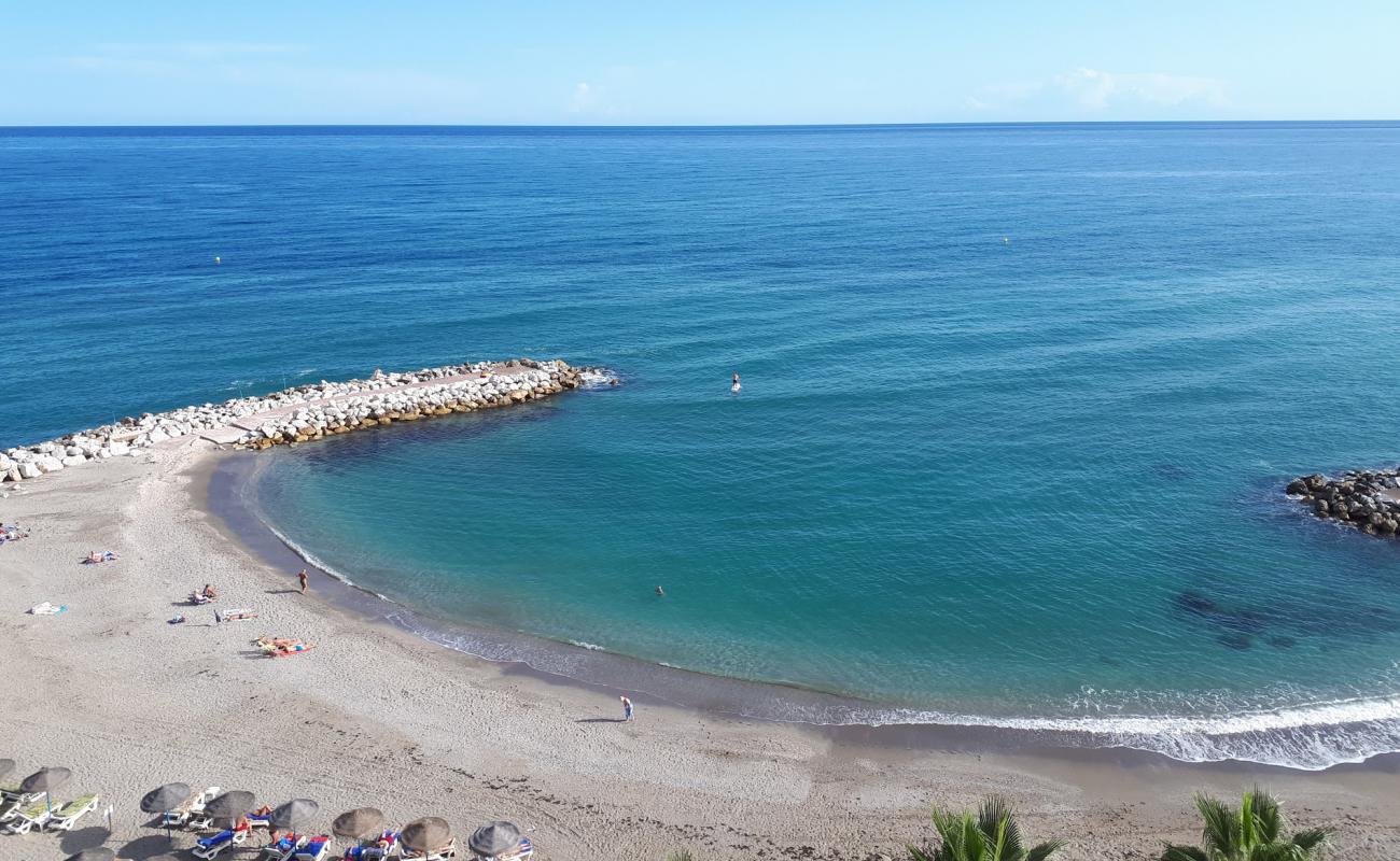 Photo de Playa Bonita Beach avec sable gris de surface