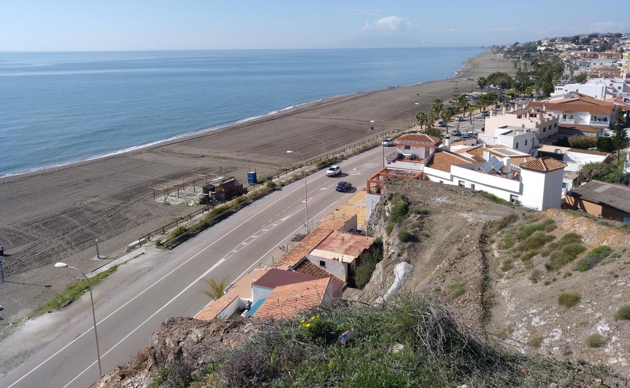 Photo de Plage de Benajarafe avec sable gris de surface