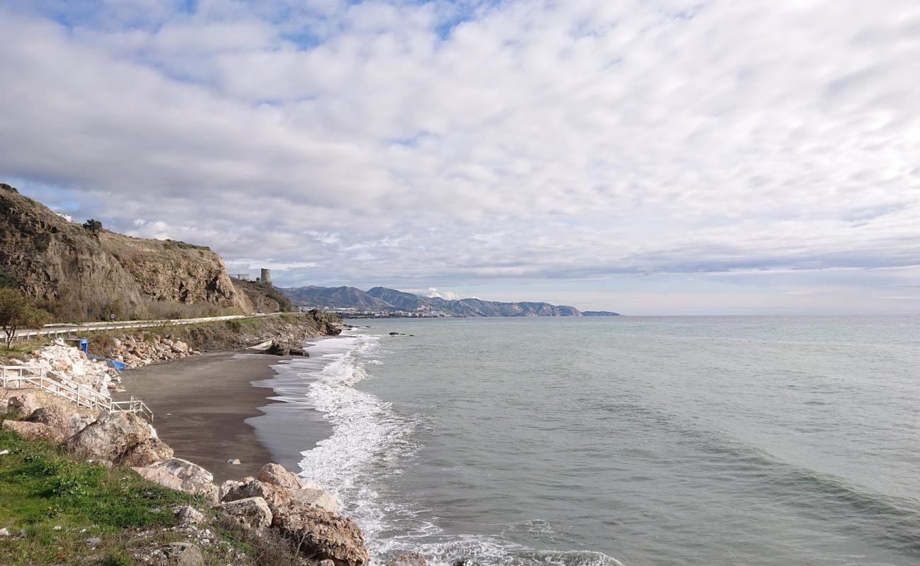 Photo de Mazagarrobo beach avec sable gris de surface