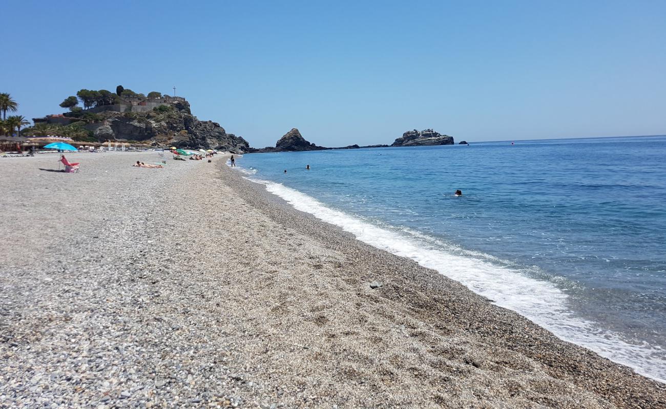Photo de Almunecar beach avec caillou fin gris de surface