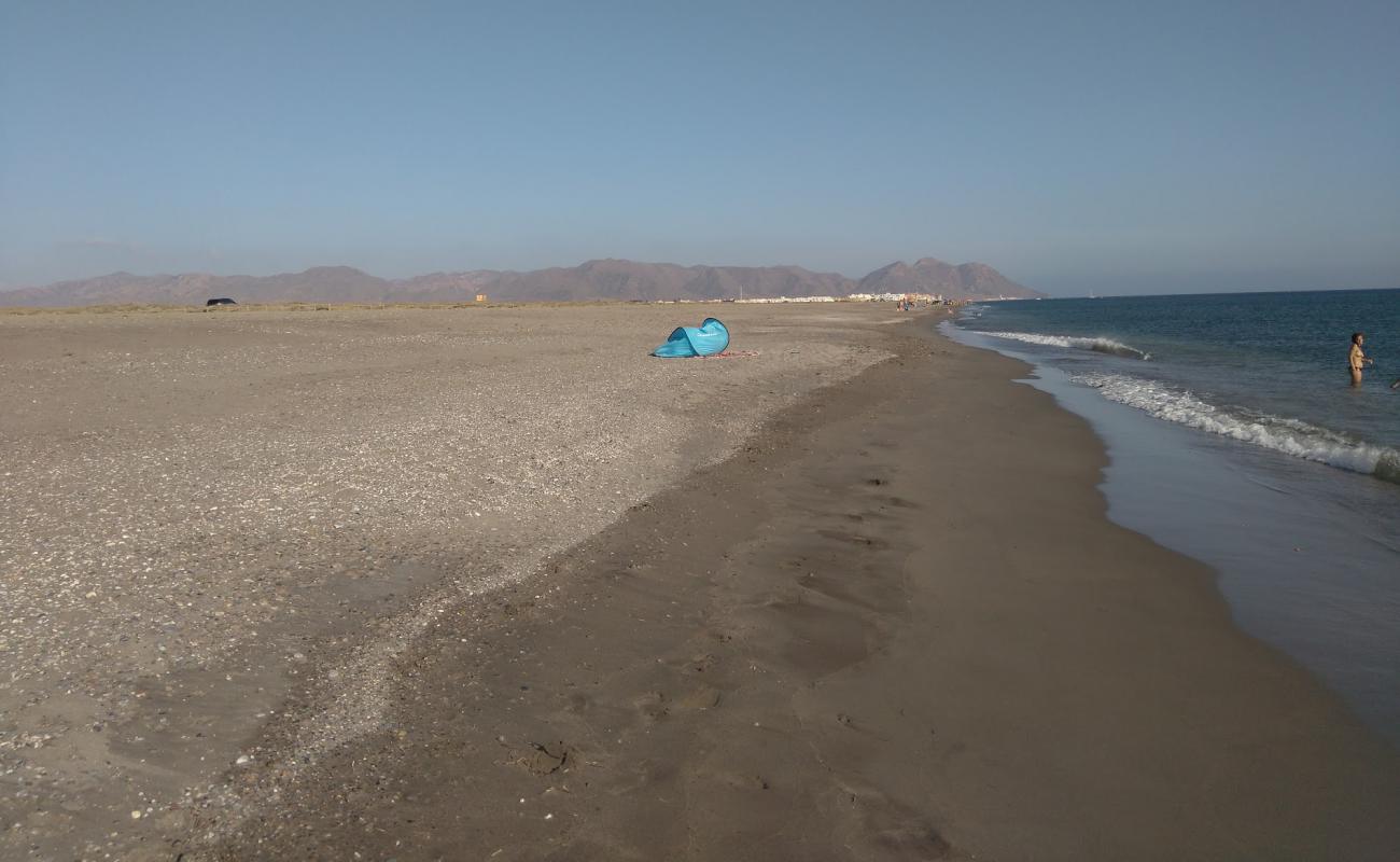Photo de Las Amoladeras avec sable gris & galets de surface