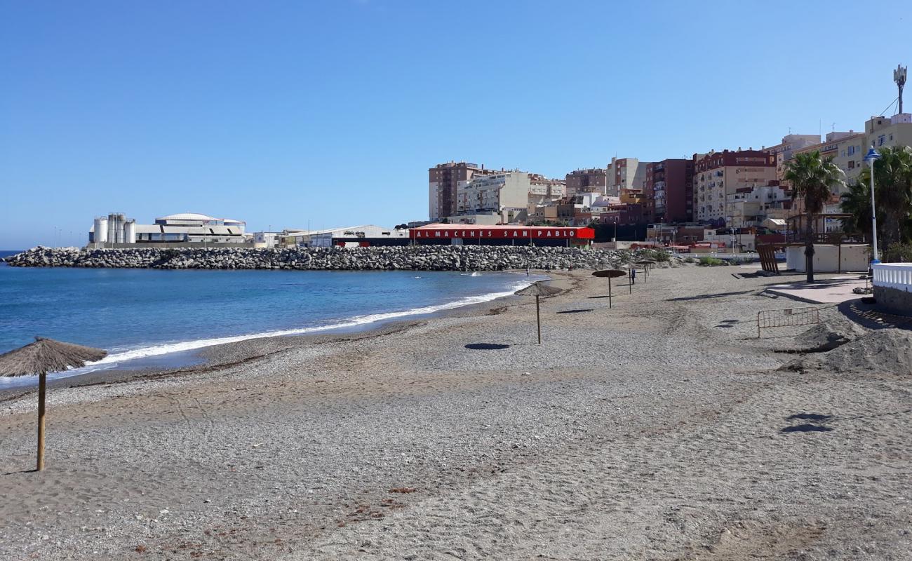 Photo de Playa Benitez avec sable lumineux de surface