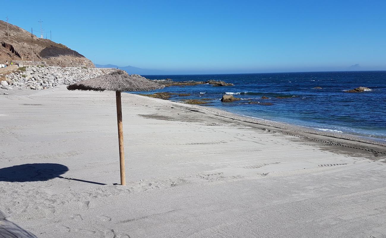 Photo de Playa Punta Blanca avec sable lumineux de surface