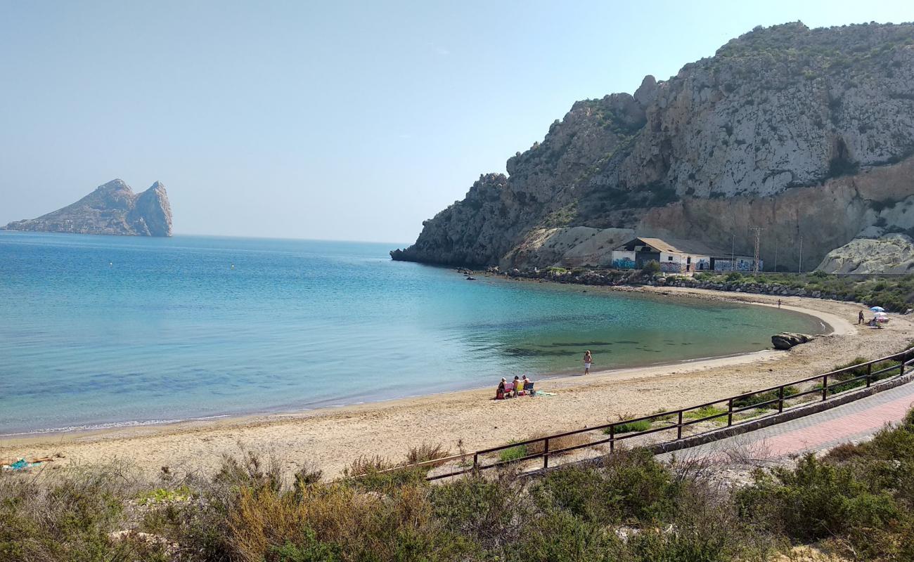 Photo de Playa El Hornillo 2 avec sable gris avec caillou de surface