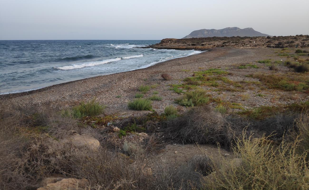 Photo de Cala de los Abejorros avec caillou gris de surface