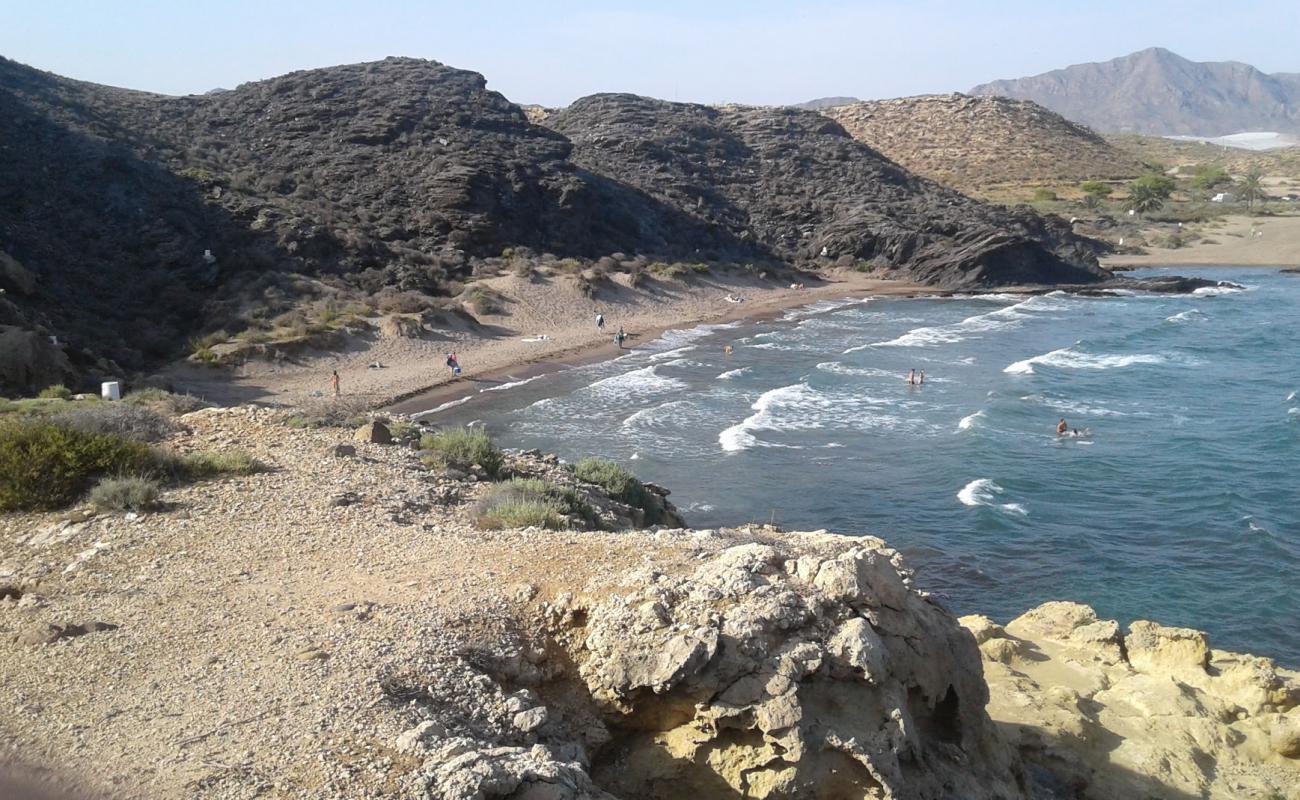 Photo de Playa de Las Minas avec sable lumineux de surface