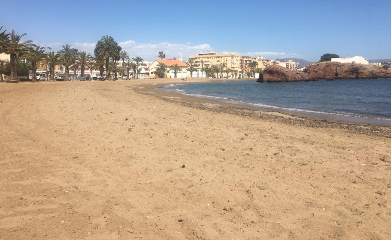 Photo de Playa de la Ermita avec sable brun de surface