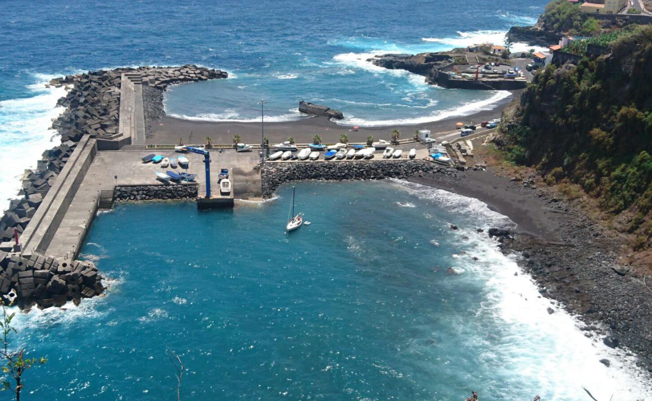 Photo de Puerto Espindola avec sable noir de surface
