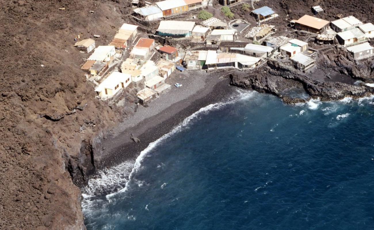 Photo de Playa del Rio avec caillou gris de surface