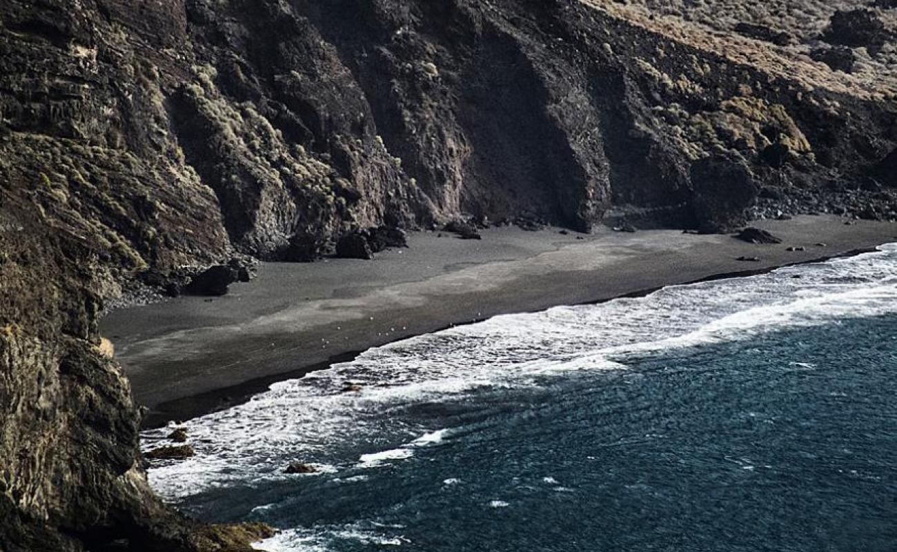 Photo de Playa de Heredia avec caillou gris de surface