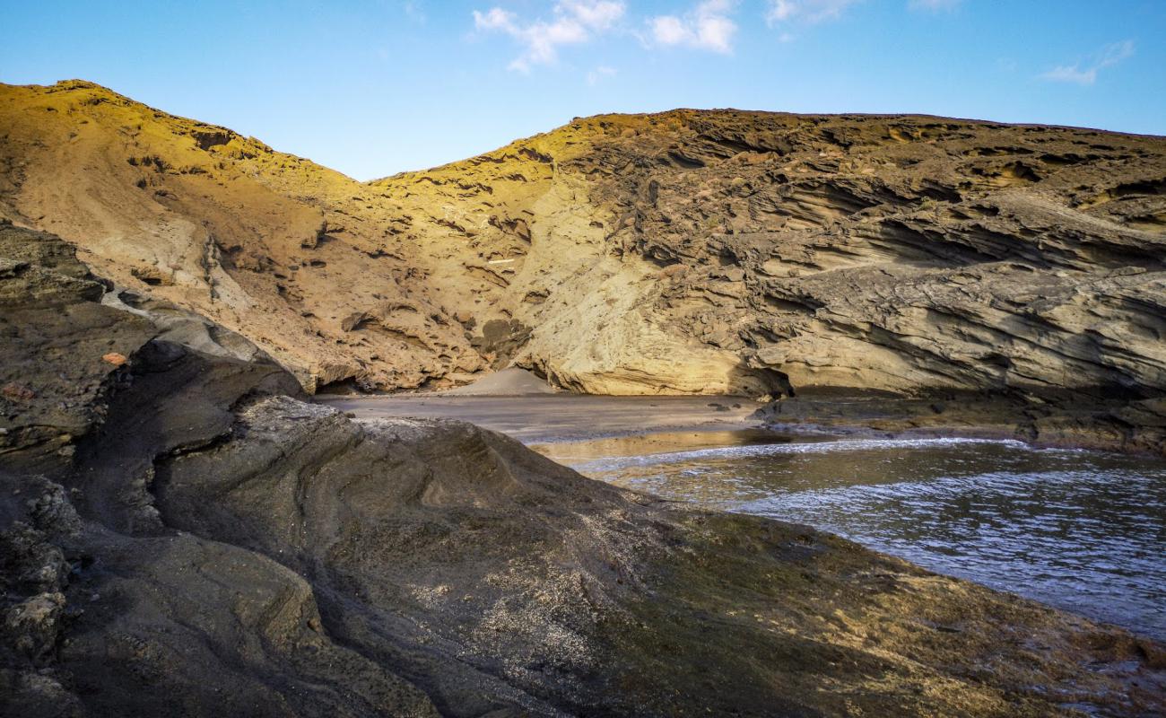 Photo de Playa Escondida II avec sable brun de surface