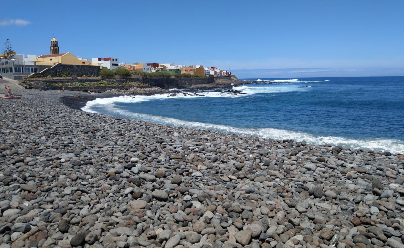 Photo de Playa de la Caleta avec sable gris & galets de surface