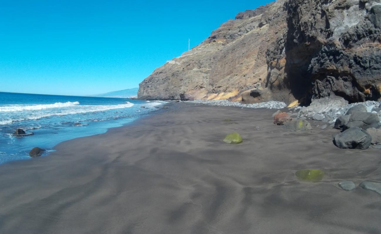 Photo de Playa El Llano avec sable gris de surface