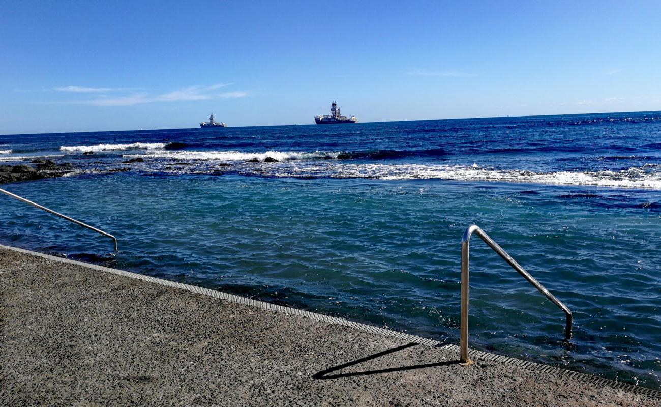 Photo de La laja Piscinas avec surface béton pavée de surface