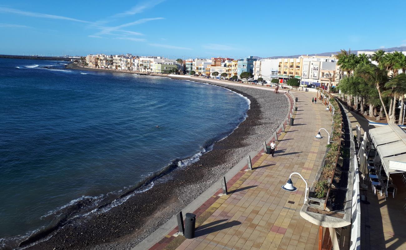 Photo de Plage d'Arinaga avec sable noir & galets de surface
