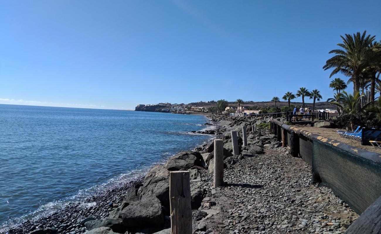 Photo de Playa de Tarajalillo avec sable gris & galets de surface