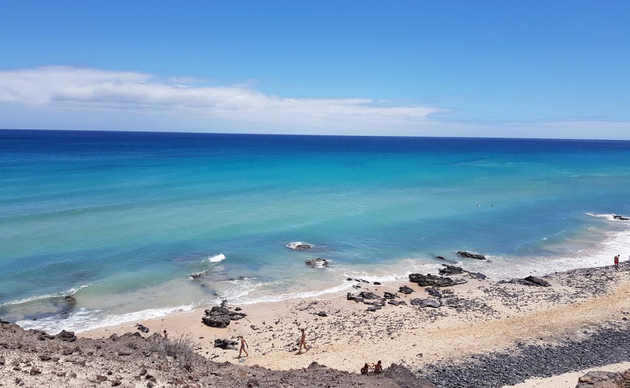 Photo de Playa de Butihondo avec sable lumineux de surface