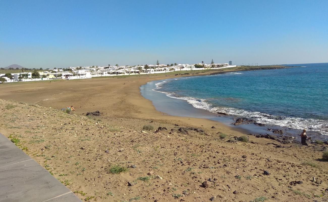 Photo de Playa de la Concha avec sable brun de surface