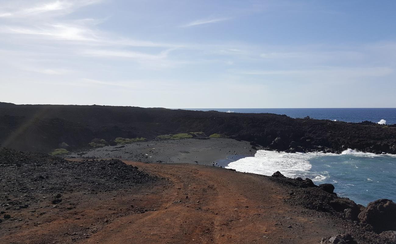 Photo de Playa de la Madera avec sable noir de surface