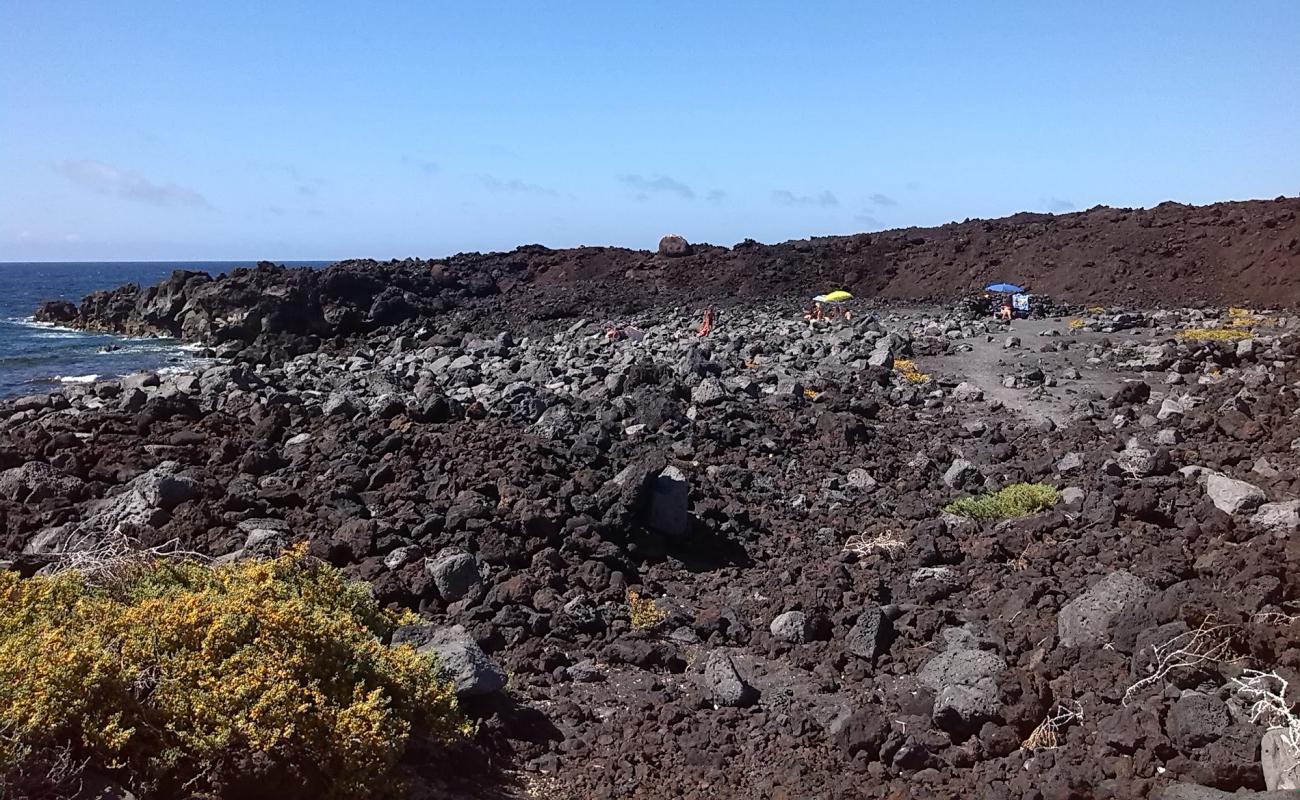 Photo de Playa de Cho Gregorio avec terrain rocheux de surface