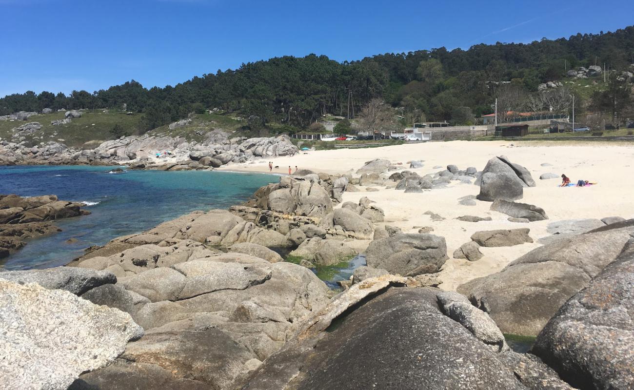 Photo de Praia de Lagos avec sable fin et lumineux de surface