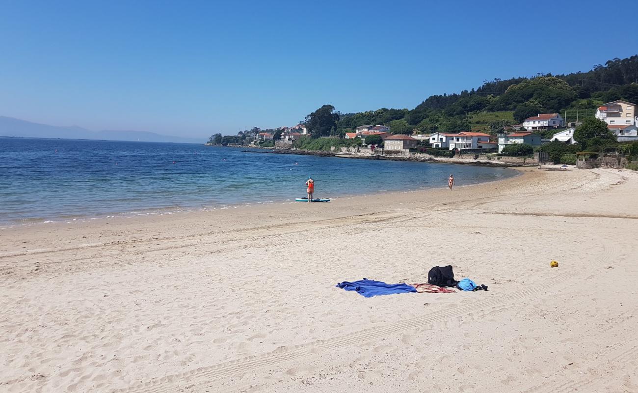 Photo de Praia Samieira avec sable blanc de surface