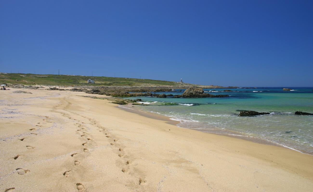 Photo de Balieiros beach avec sable fin et lumineux de surface