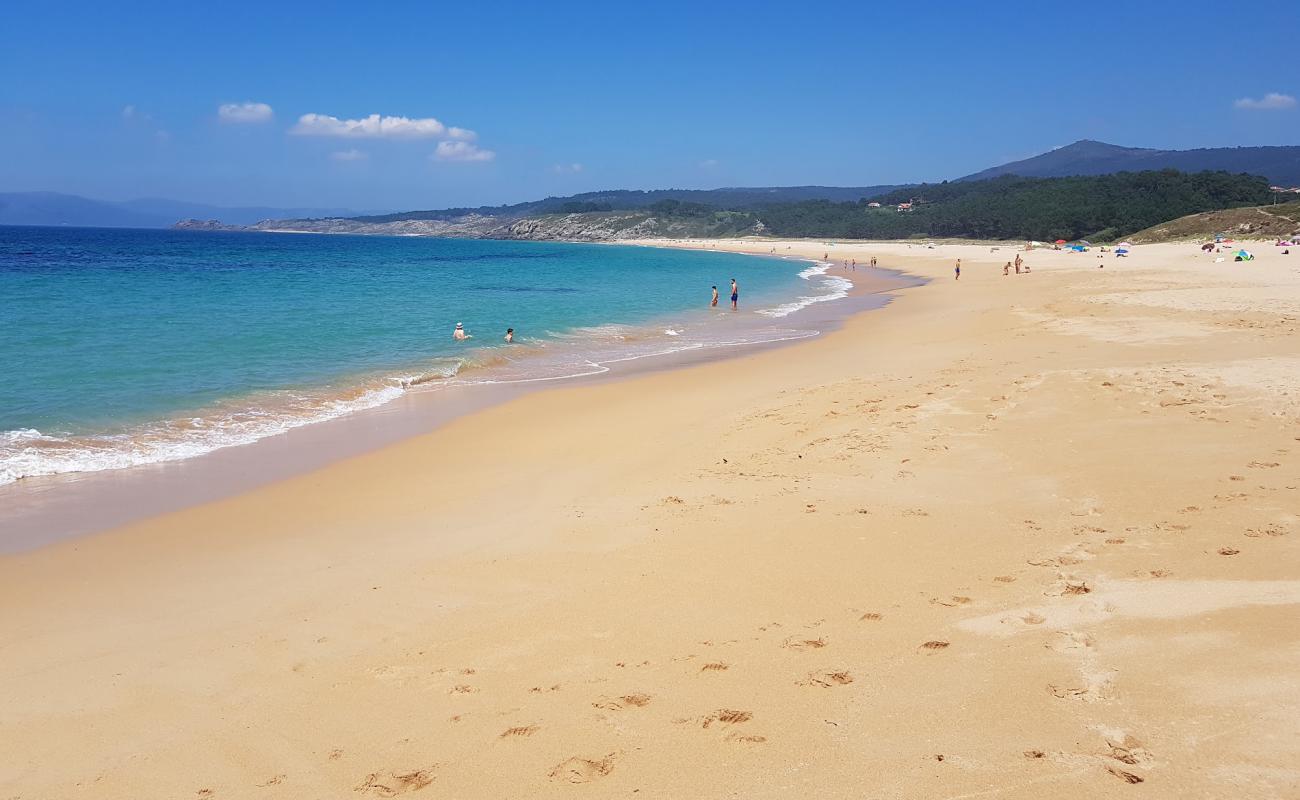 Photo de Seiras beach avec sable beige de surface