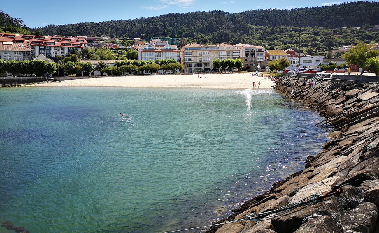 Photo de Praia do Castelo avec sable blanc de surface