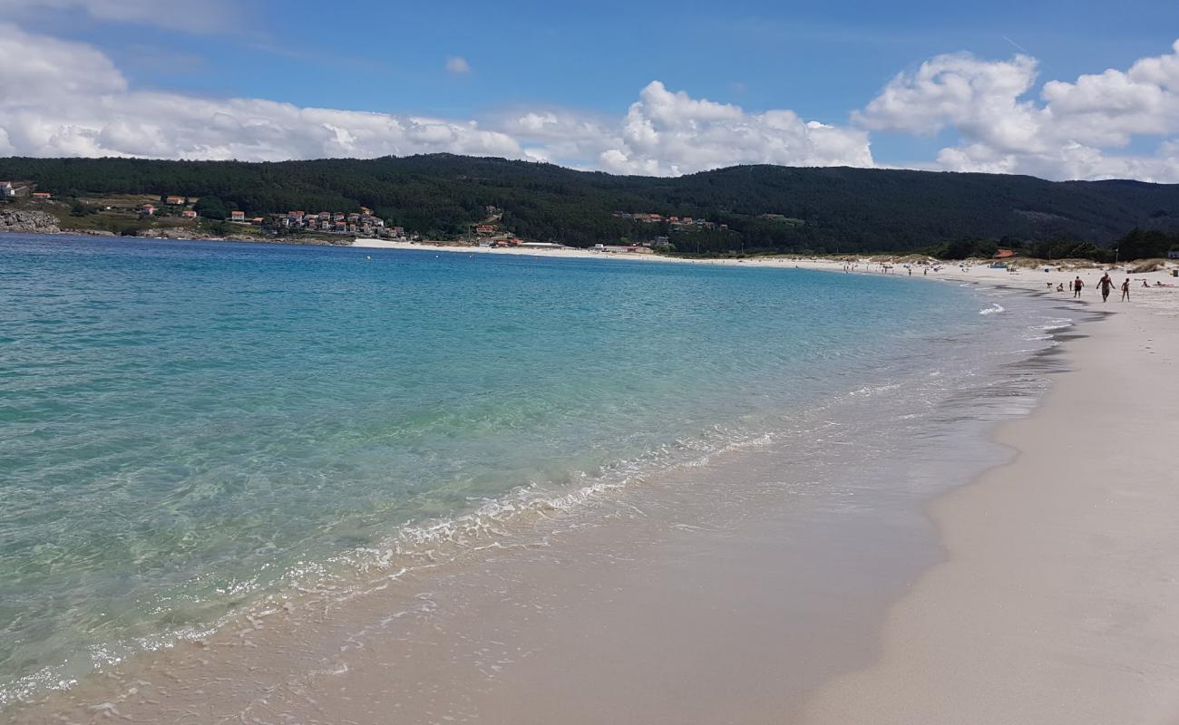 Photo de Plage de Laxe avec sable fin blanc de surface