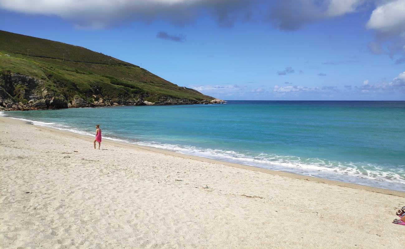 Photo de Praia de Seaia avec sable blanc de surface