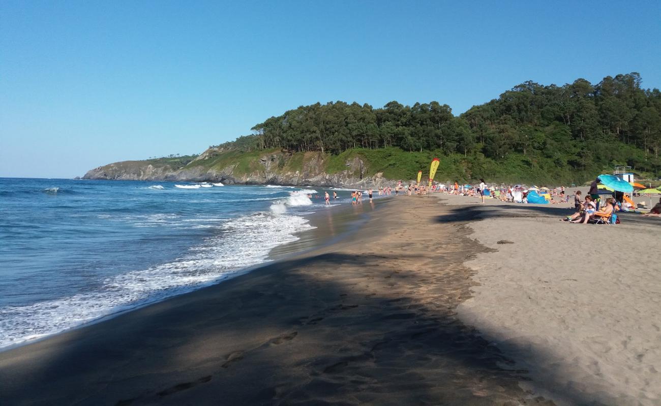 Photo de Playa de Otur avec sable beige de surface