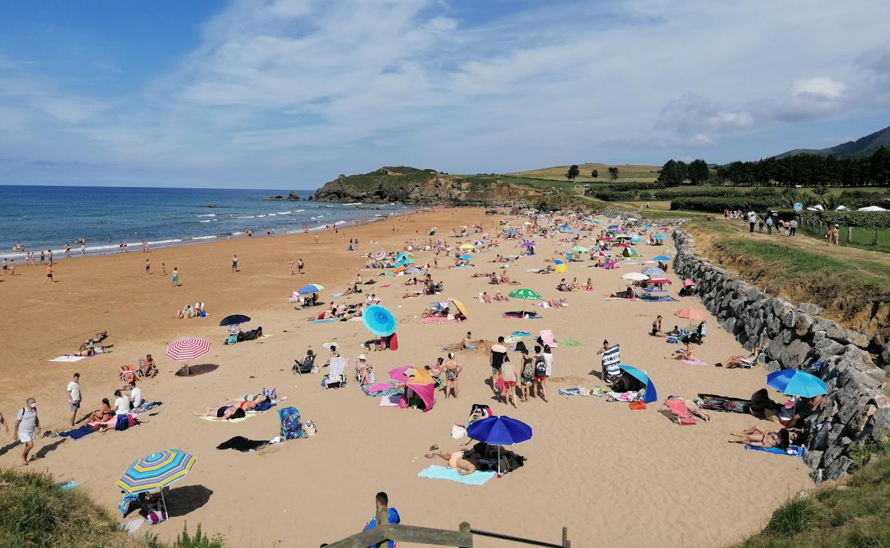 Photo de Playa de La Espasa avec sable lumineux de surface