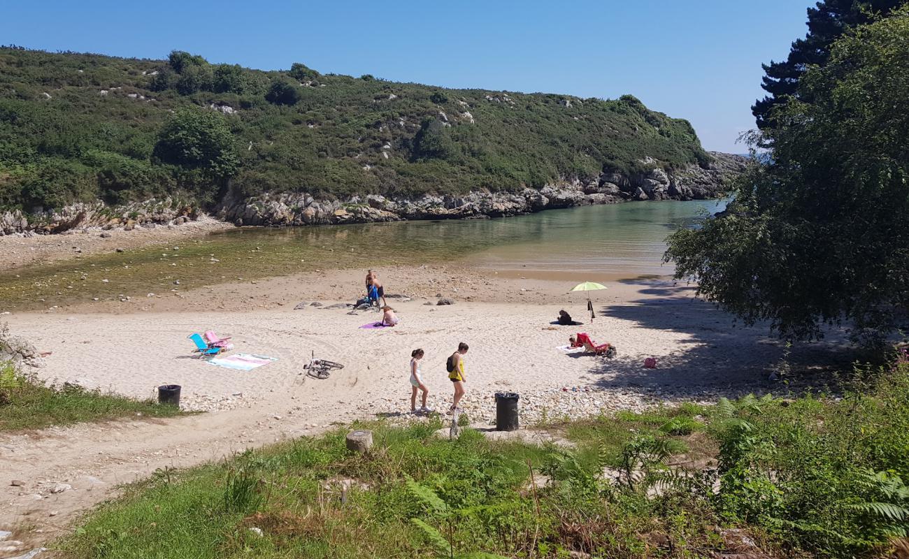 Photo de Playa de la Huelga avec sable clair avec caillou de surface