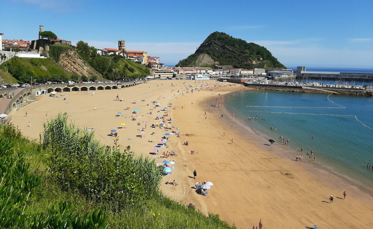 Photo de Playa de Malkorbe avec sable beige de surface