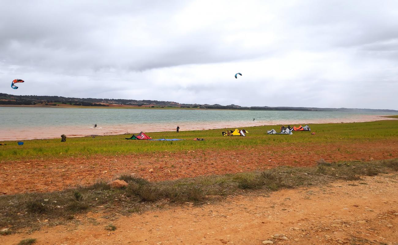 Photo de Playa Olivares avec sable beige de surface