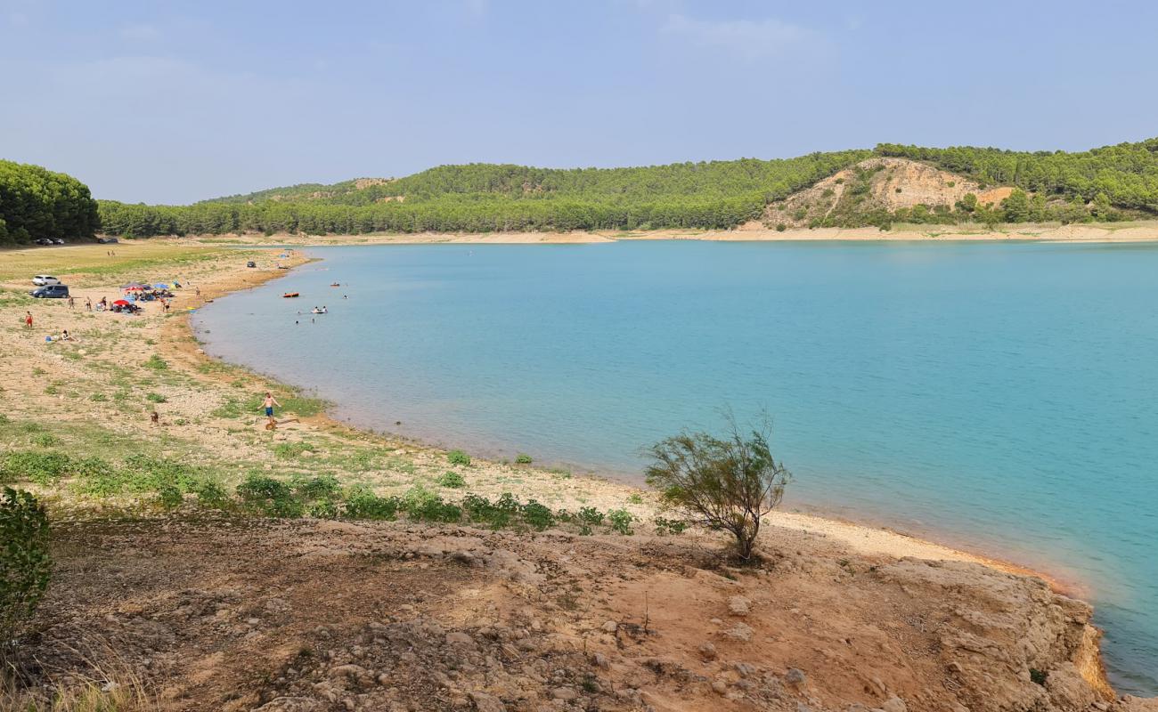 Photo de Playa de onda avec sable clair avec caillou de surface