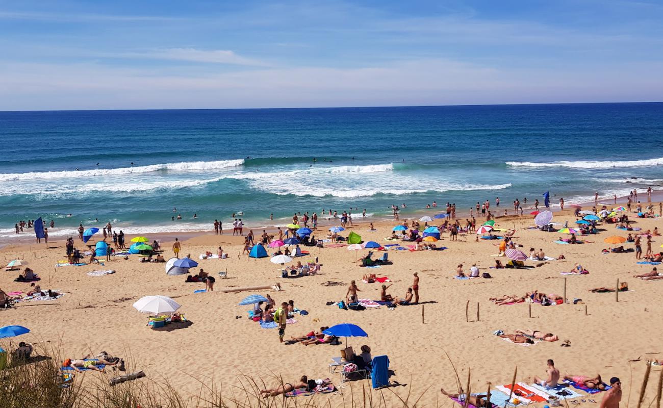 Photo de Plage de Valdearenas avec sable lumineux de surface