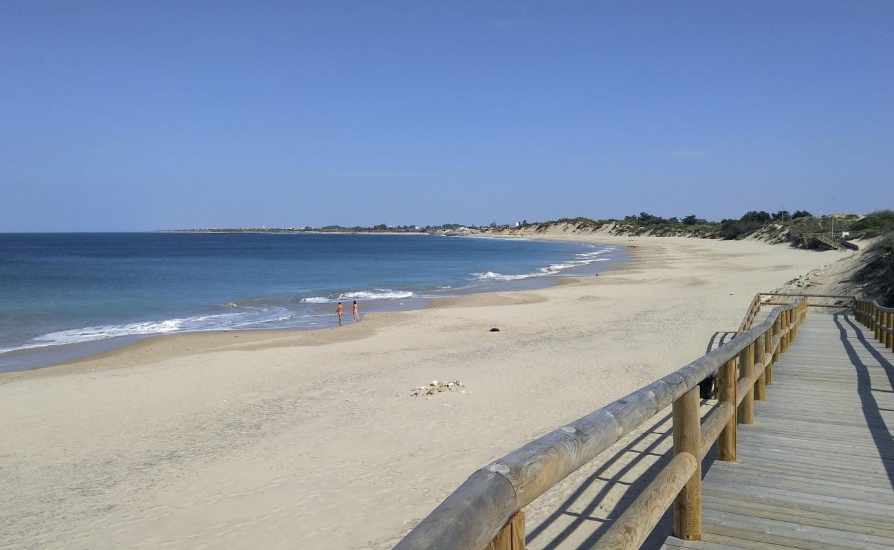 Photo de Plage Rota avec sable lumineux de surface