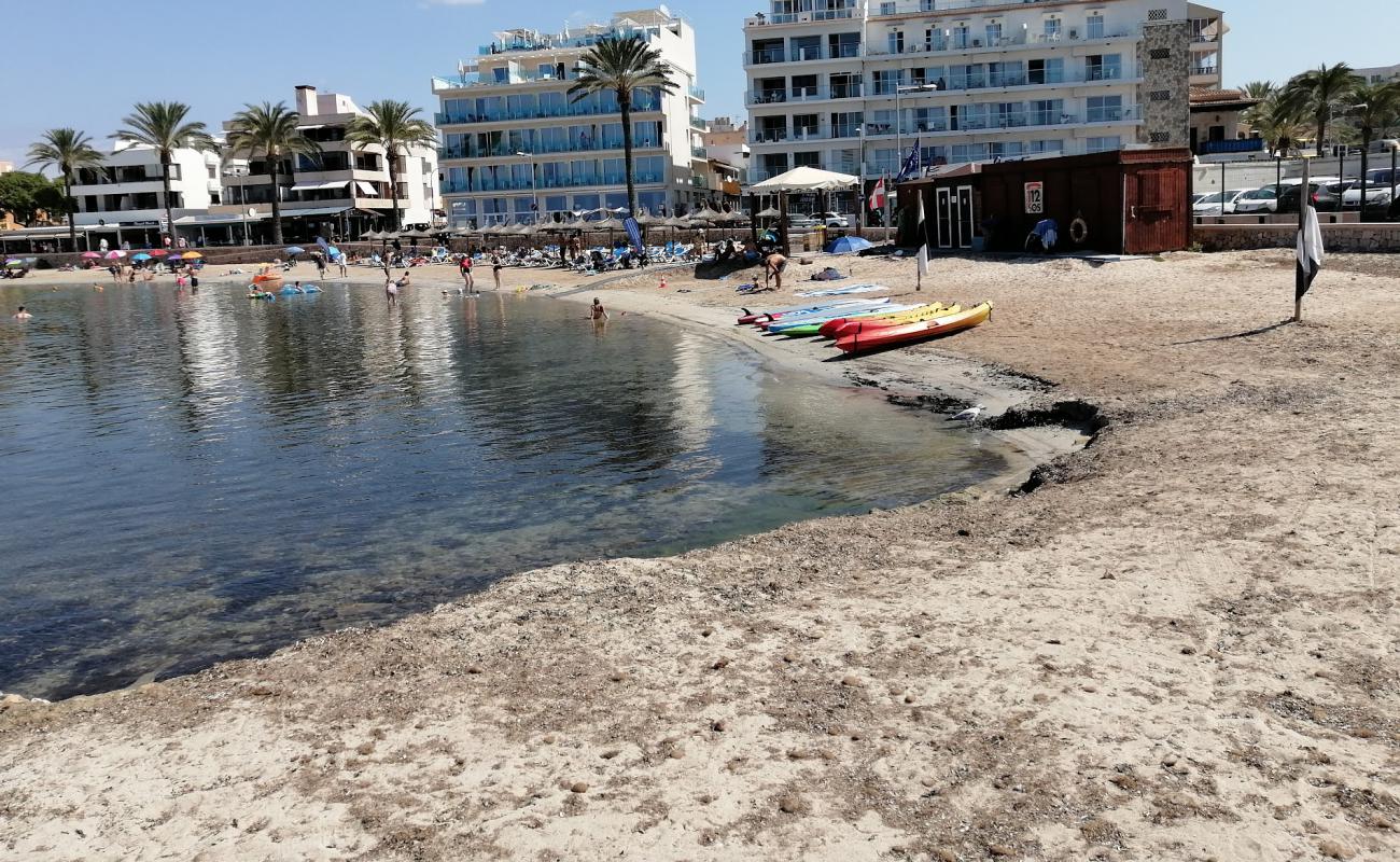 Photo de Cala Estancia avec sable lumineux de surface