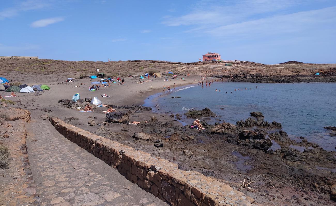 Photo de Playa Cardones avec sable gris de surface