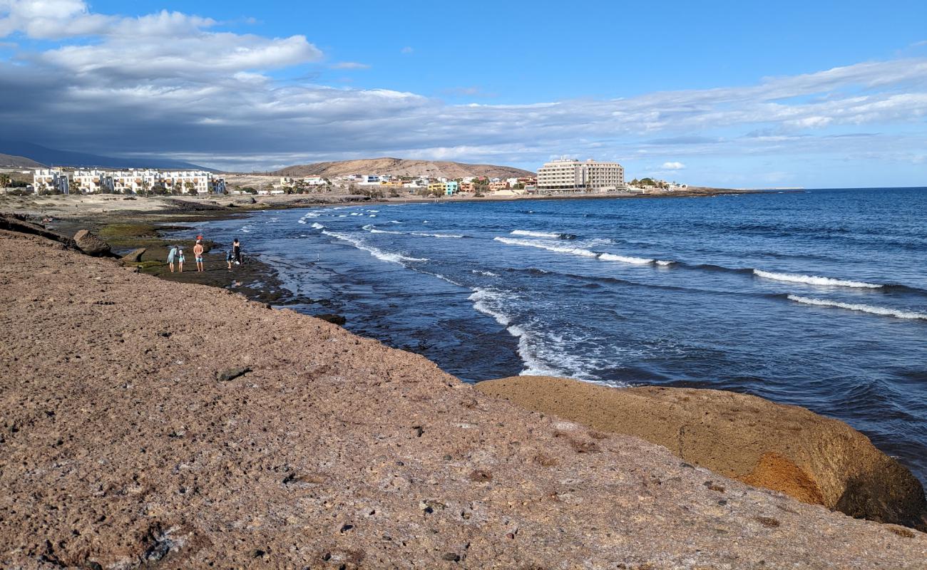 Photo de Playa del Cabezo avec sable gris avec roches de surface