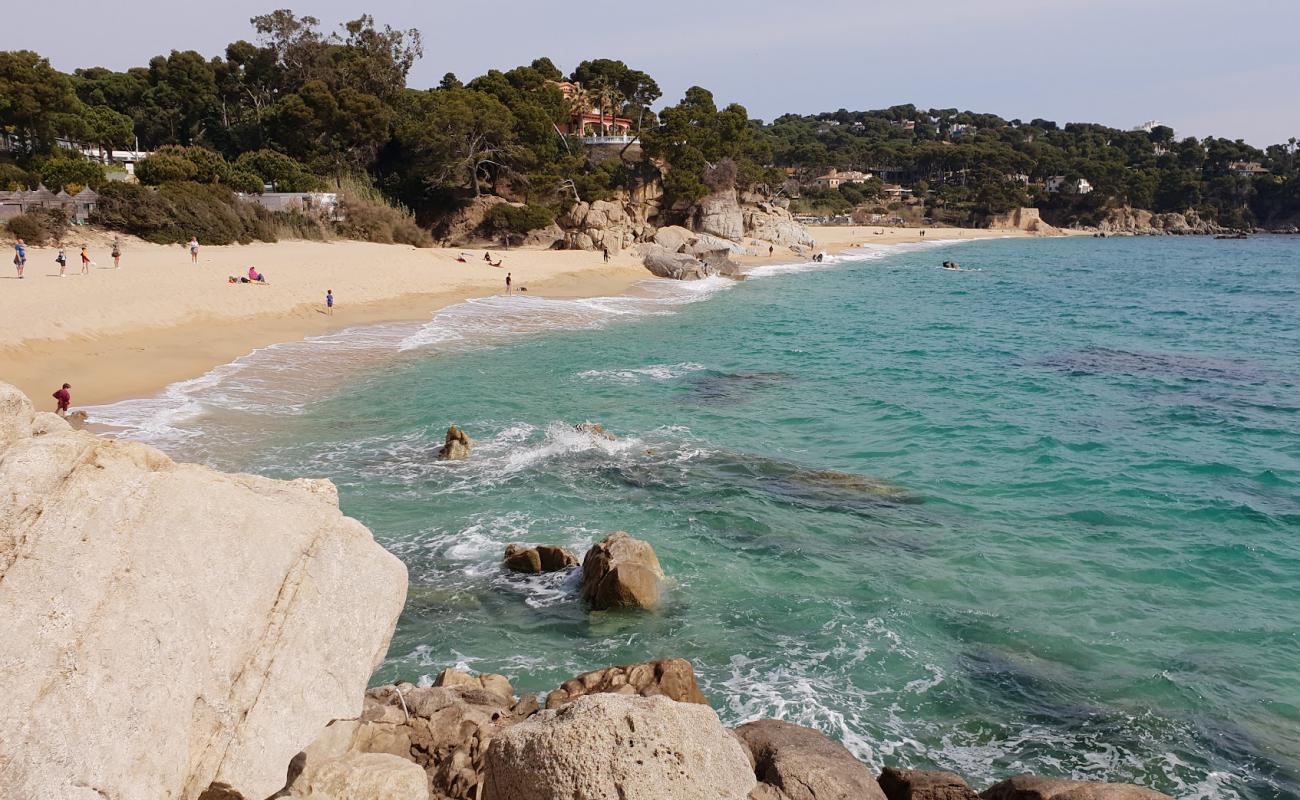 Photo de Platja Can Cristus avec sable beige de surface