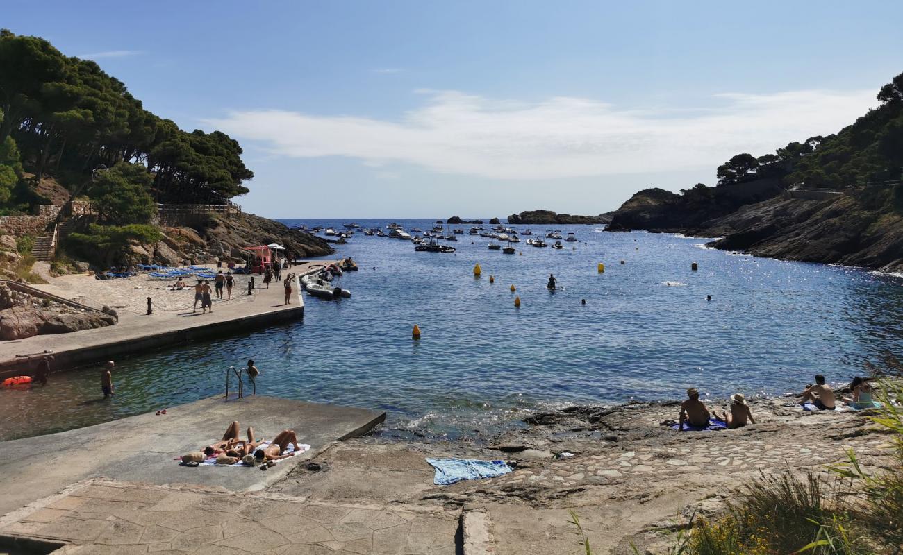 Photo de Cala Aiguafreda avec terrain rocheux de surface