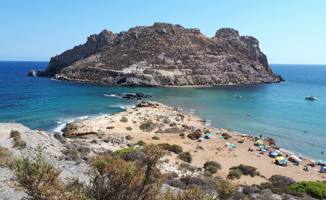 Photo de La Playa Amarilla avec sable beige de surface