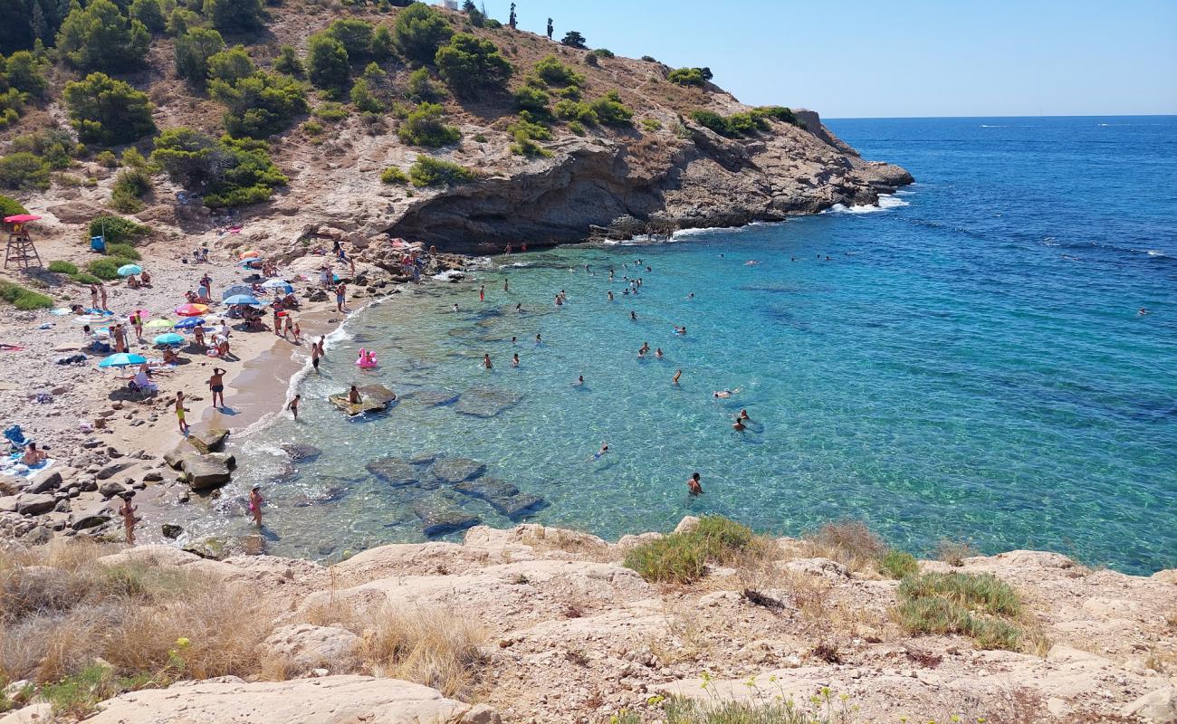 Photo de Cala Almadraba avec sable lumineux de surface