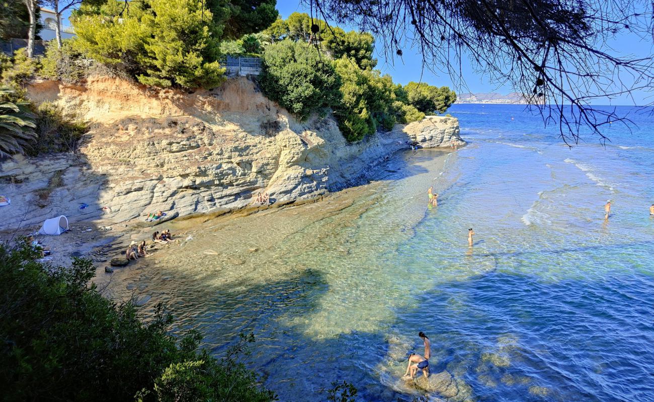 Photo de Cala del Mallorqui avec roches de surface