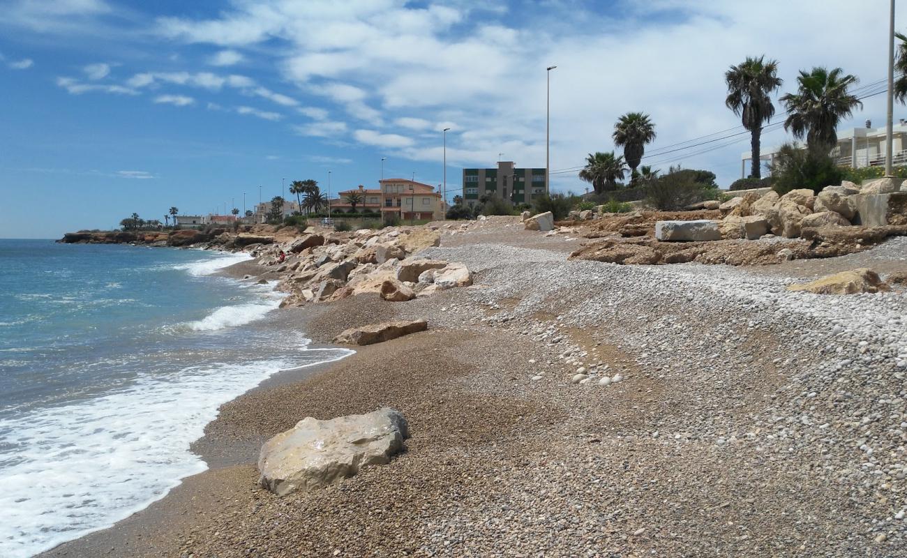 Photo de Platja de les Salines avec caillou fin clair de surface