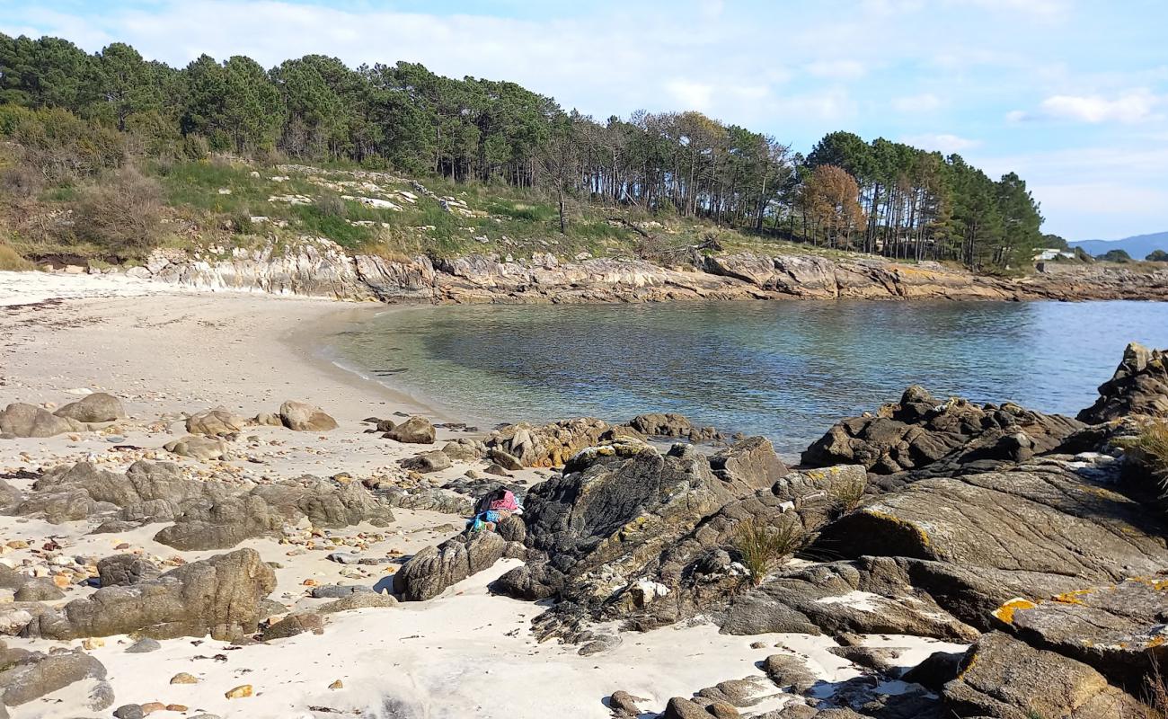 Photo de Praia Coido avec sable beige de surface